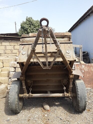 UAZ 469 1980, 100,000 km - 2.9 l - Salyan