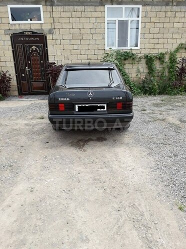 Mercedes 190 1991, 154,892 km - 1.8 l - Saatlı