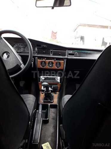 Mercedes 190 1991, 154,892 km - 1.8 l - Saatlı