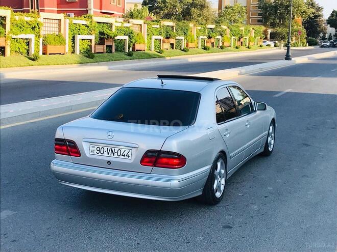 Mercedes E 200 2000, 240,000 km - 2.0 l - Bakı