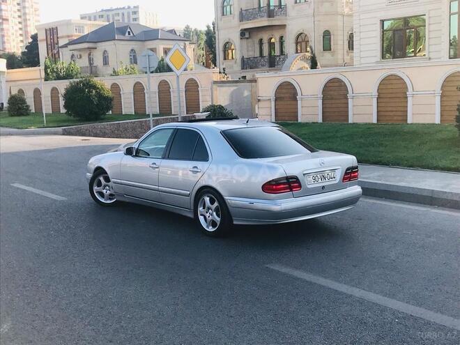 Mercedes E 200 2000, 240,000 km - 2.0 l - Bakı