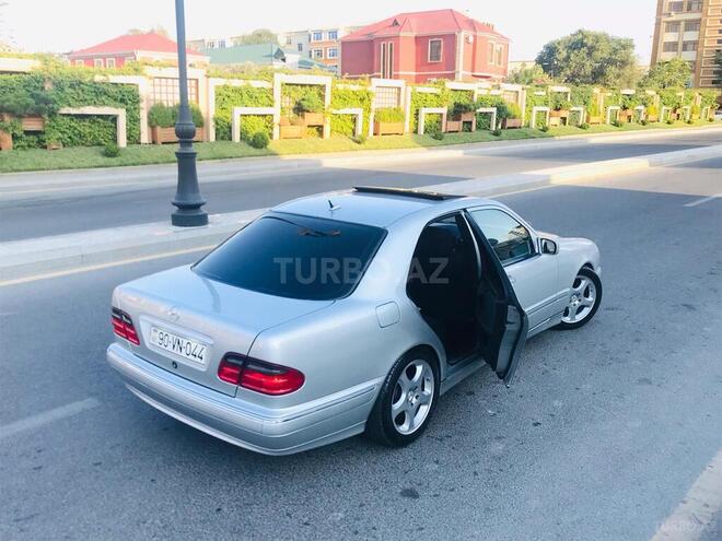 Mercedes E 200 2000, 240,000 km - 2.0 l - Bakı