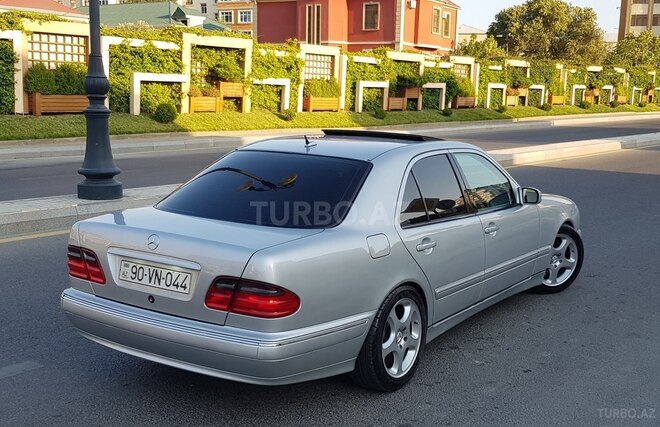 Mercedes E 200 2000, 240,000 km - 2.0 l - Bakı