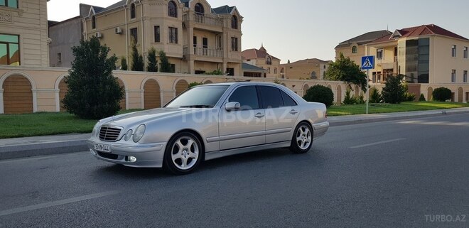 Mercedes E 200 2000, 240,000 km - 2.0 l - Bakı