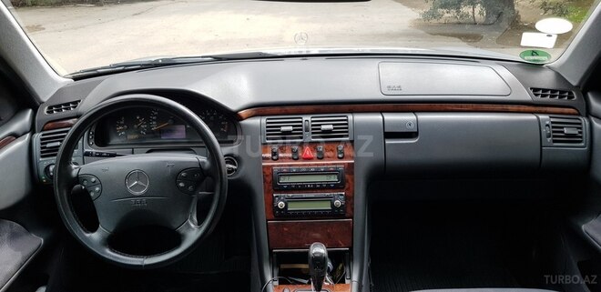 Mercedes E 200 2000, 240,000 km - 2.0 l - Bakı