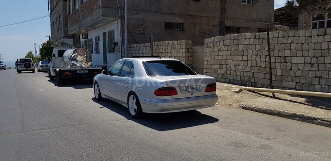 Mercedes E 200 2000, 240,000 km - 2.0 l - Bakı