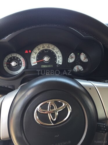 Toyota FJ Cruiser 2010, 180,000 km - 4.0 l - Bakı