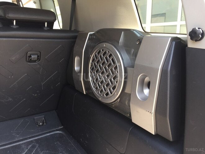 Toyota FJ Cruiser 2010, 180,000 km - 4.0 l - Bakı