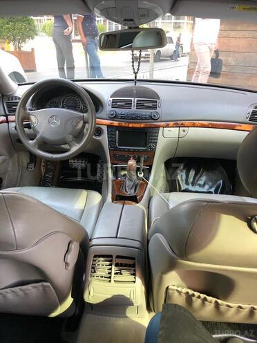 Mercedes E 240 2004, 225,000 km - 2.6 l - Bakı