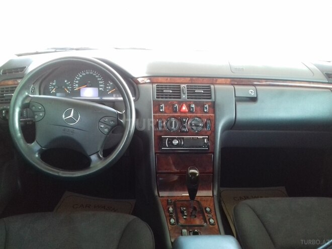 Mercedes E 260 2000, 345,000 km - 2.6 l - Gəncə