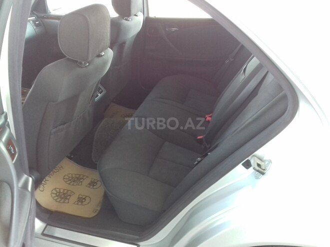 Mercedes E 260 2000, 345,000 km - 2.6 l - Gəncə