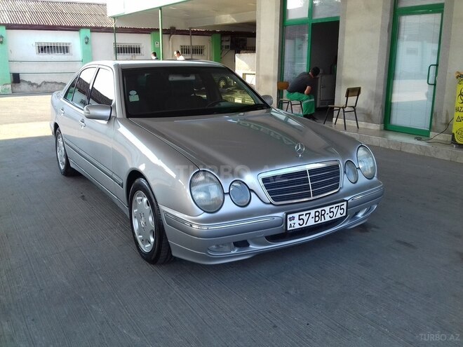 Mercedes E 260 2000, 345,000 km - 2.6 l - Gəncə