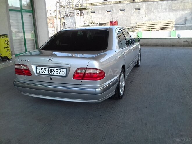 Mercedes E 260 2000, 345,000 km - 2.6 l - Gəncə