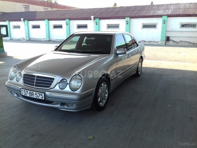 Mercedes E 260 2000, 345,000 km - 2.6 l - Gəncə