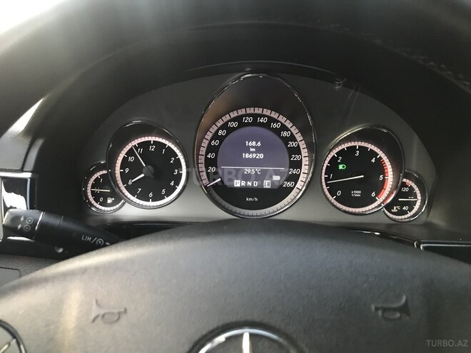Mercedes E 220 2011, 186,000 km - 2.2 л - Bakı