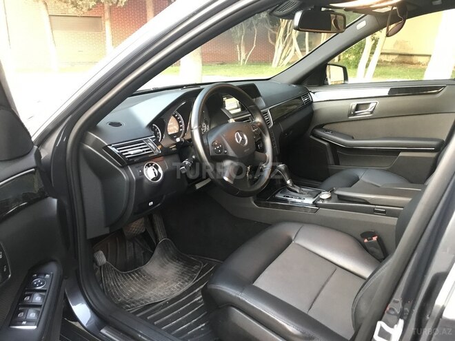 Mercedes E 220 2011, 186,000 km - 2.2 л - Bakı