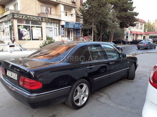 Mercedes E 240 1998, 38,000 km - 2.4 l - Bakı