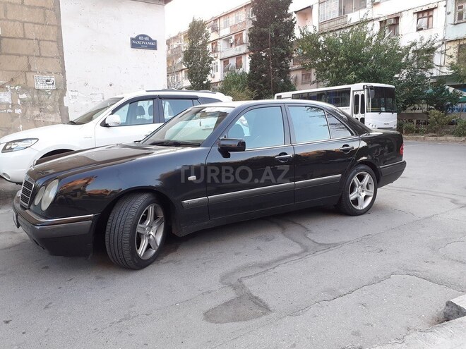 Mercedes E 240 1998, 38,000 km - 2.4 l - Bakı