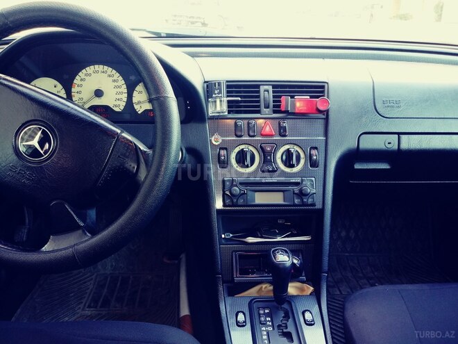 Mercedes C 240 1997, 262,500 km - 2.4 л - Bakı