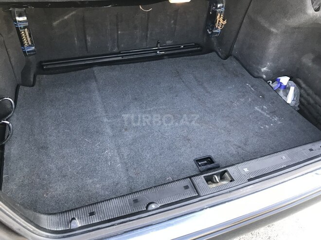 Mercedes E 240 2000, 170,000 km - 2.6 l - Siyəzən
