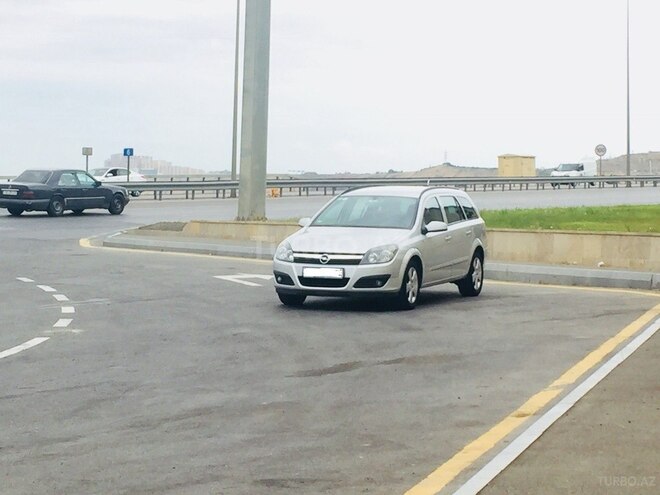 Opel Astra 2005, 182,000 km - 1.4 l - Bakı