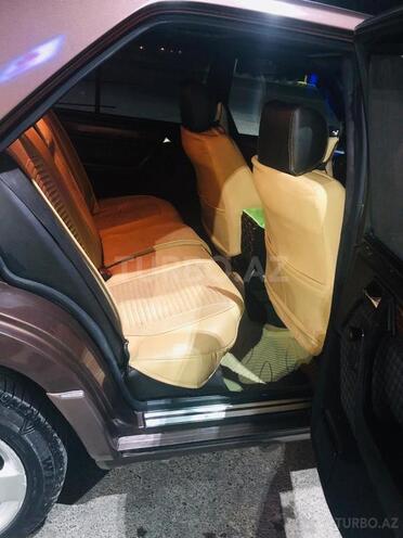 Mercedes E 220 1993, 300,000 km - 2.2 l - Bakı
