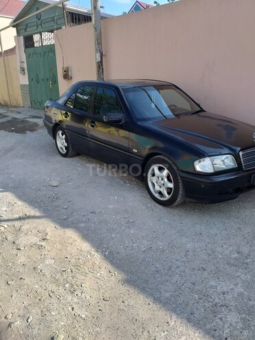 Mercedes C 200 2000, 300,000 km - 2.0 l - Bakı