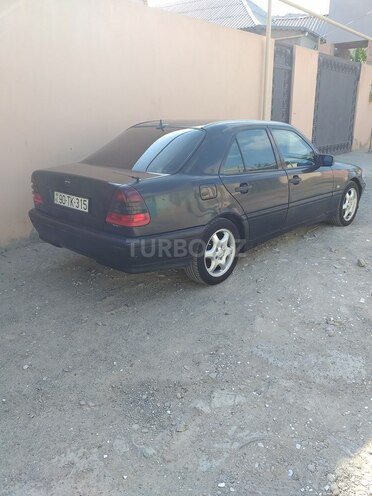 Mercedes C 200 2000, 300,000 km - 2.0 l - Bakı