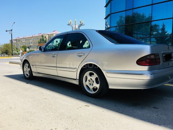 Mercedes E 320 1999, 343,000 km - 3.2 л - Xırdalan