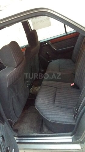Mercedes E 200 1992, 391,000 km - 2.0 l - Bakı