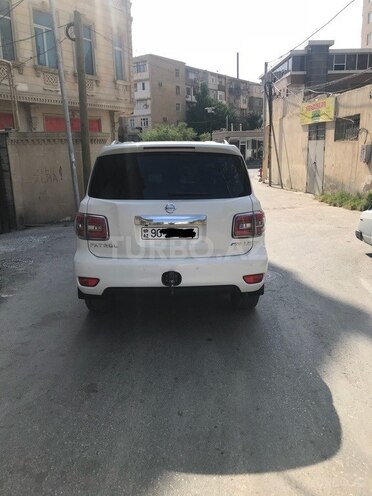 Nissan Patrol 2010, 162,500 km - 5.6 л - Bakı