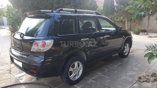 Mitsubishi Outlander 2003, 285,000 km - 2.4 l - Bakı