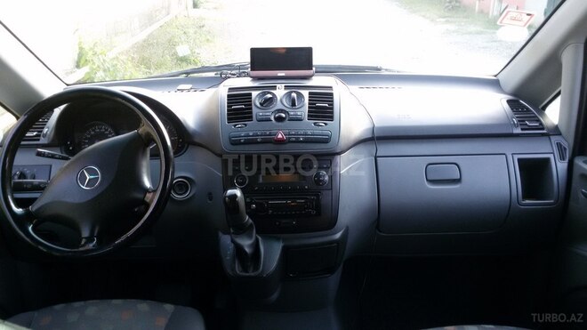 Mercedes Vito 115 2009, 240,000 km - 2.2 l - Qusar