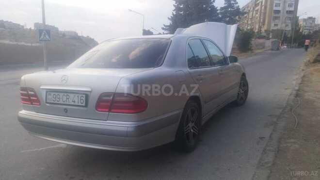 Mercedes E 220 2000, 406,000 km - 2.2 l - Bakı