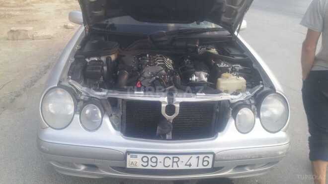 Mercedes E 220 2000, 406,000 km - 2.2 l - Bakı