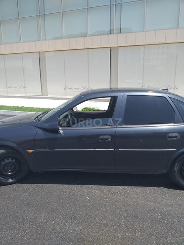 Opel Vectra 1996, 238,425 km - 1.6 л - Bakı