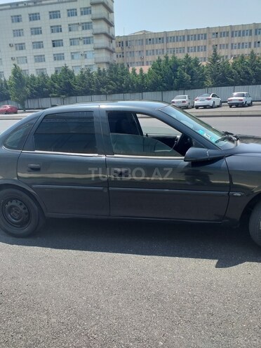 Opel Vectra 1996, 238,425 km - 1.6 л - Bakı