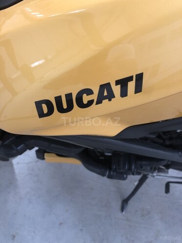 Ducati  2012, 17,000 km - 0.9 л - Bakı