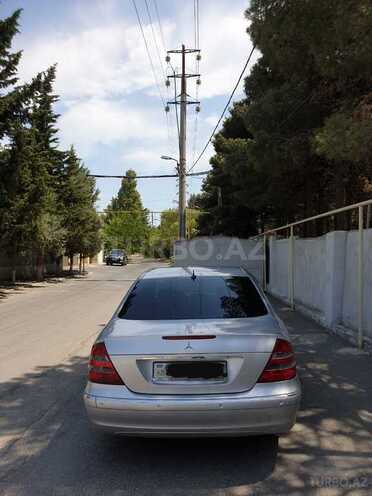 Mercedes E 240 2002, 286,545 km - 2.6 l - Bakı