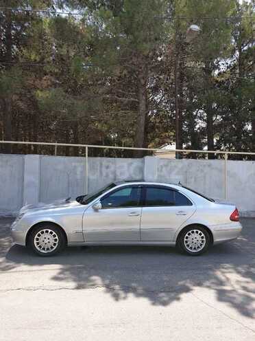 Mercedes E 240 2002, 286,545 km - 2.6 l - Bakı