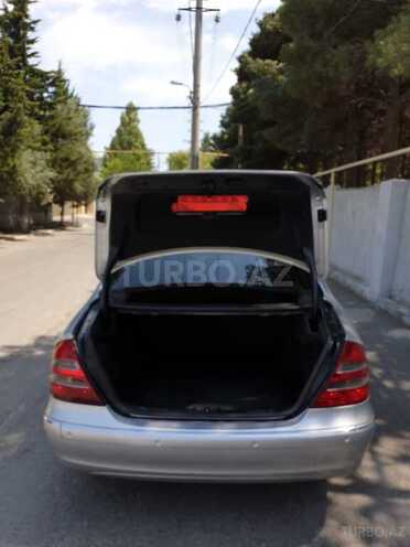 Mercedes E 240 2002, 286,545 km - 2.6 l - Bakı