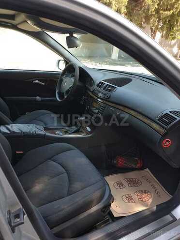 Mercedes E 240 2002, 286,545 km - 2.6 l - Bakı