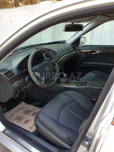 Mercedes E 240 2002, 286,545 km - 2.6 l - Bakı