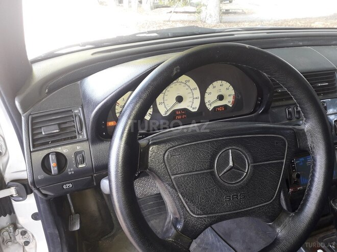 Mercedes C 240 1999, 257,000 km - 2.4 л - Lənkəran