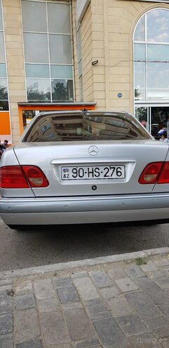 Mercedes E 200 1999, 237 km - 2.0 л - Bakı