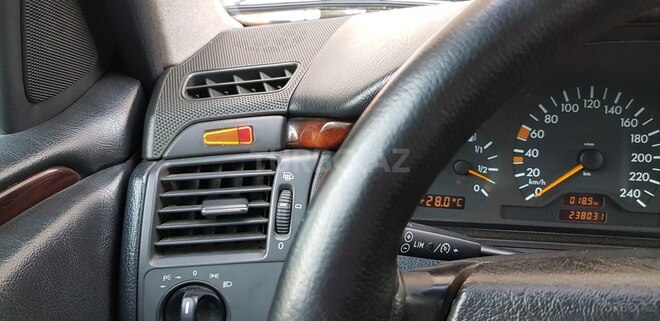 Mercedes E 200 1999, 237 km - 2.0 л - Bakı