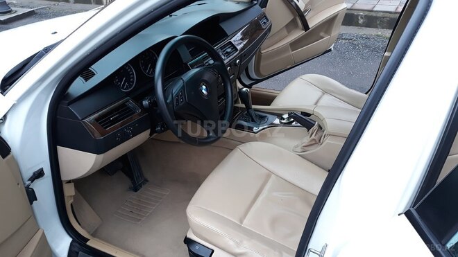 BMW 525 2005, 246,000 km - 2.5 l - Bakı