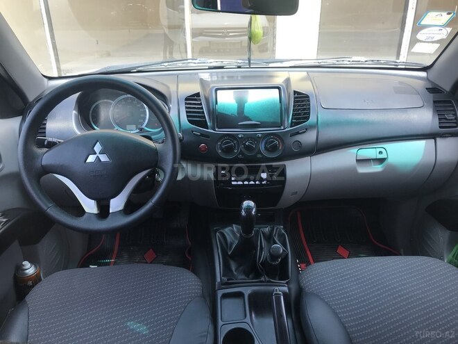 Mitsubishi L200 2012, 202,000 km - 0.3 l - Bərdə