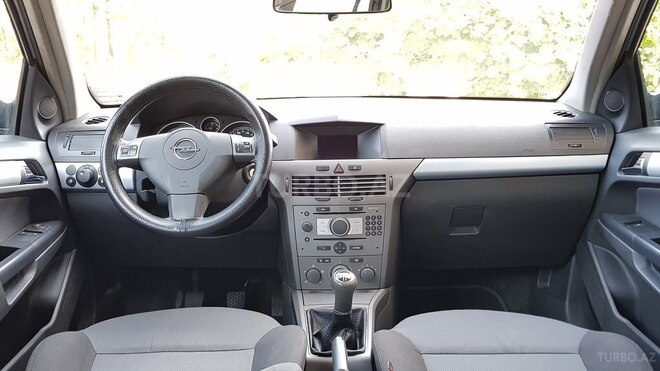 Opel Astra 2005, 244,000 km - 1.6 l - Bakı