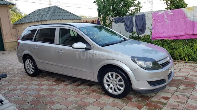 Opel Astra 2005, 244,000 km - 1.6 l - Bakı